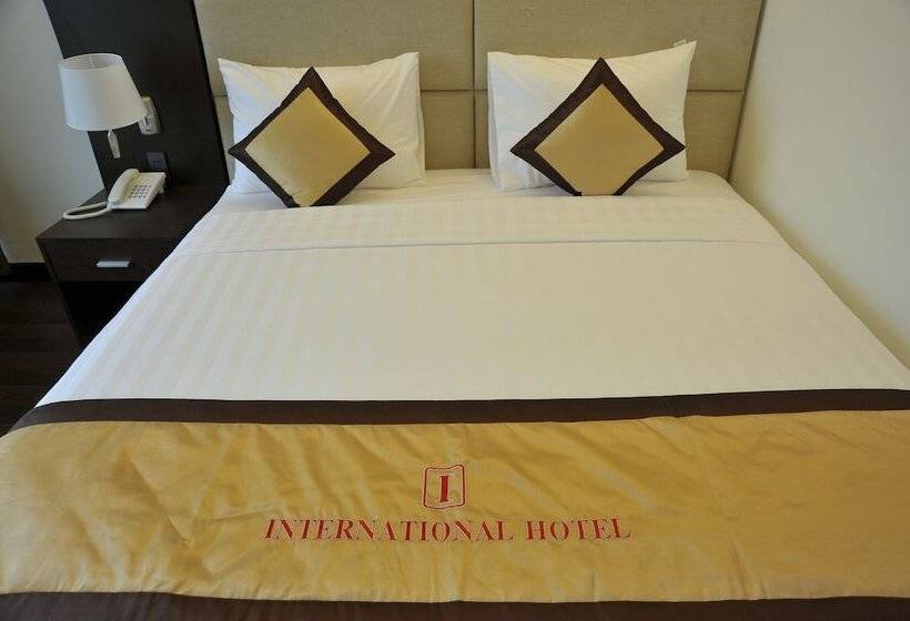 اتاق سوپریور, International