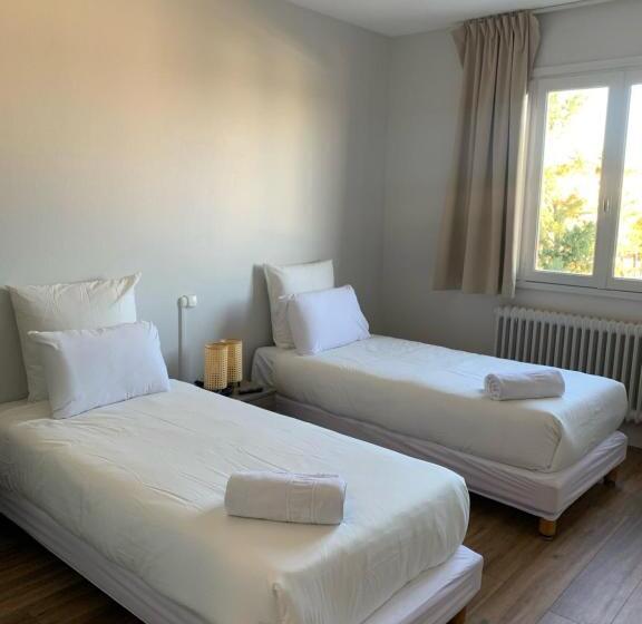 Номер Стандарт, Le Costellan