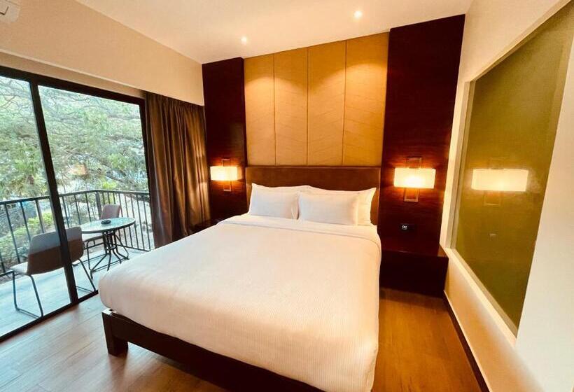 اتاق لوکس با بالکن, Lamana