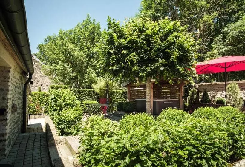 デラックスの４人部屋, Le Domaine Des Prés Verts Suites & Chambres Avec Jacuzzi Privatif