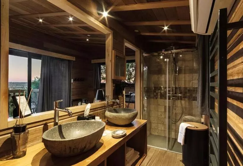 デラックスルーム, Le Domaine Des Prés Verts Suites & Chambres Avec Jacuzzi Privatif