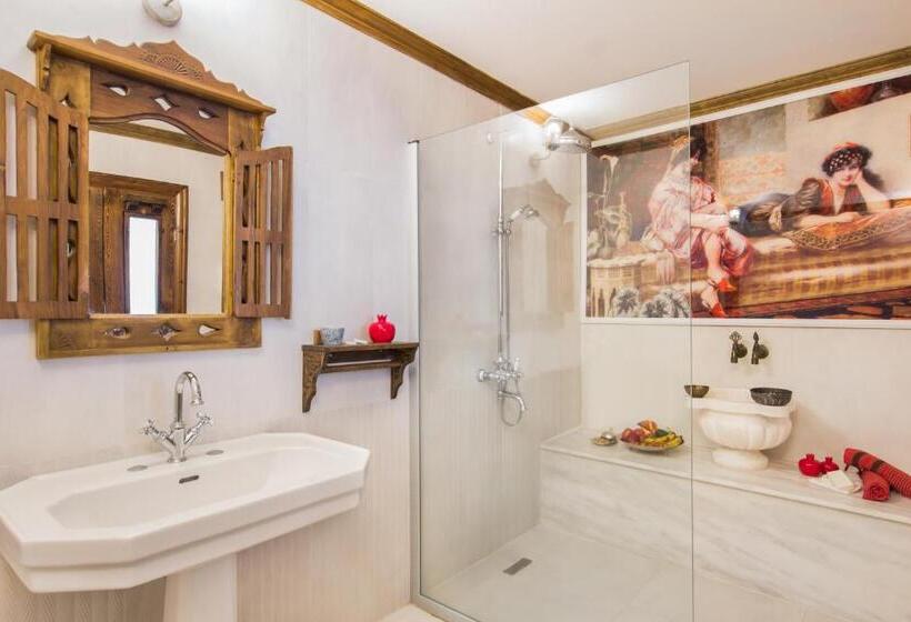 豪华房间带漩涡浴缸, Cappadocia Minia Cave