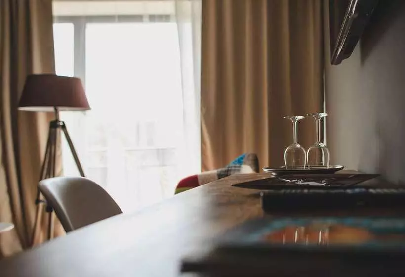 Bisneshuone, Niteroom Boutiquehotel & Apartements