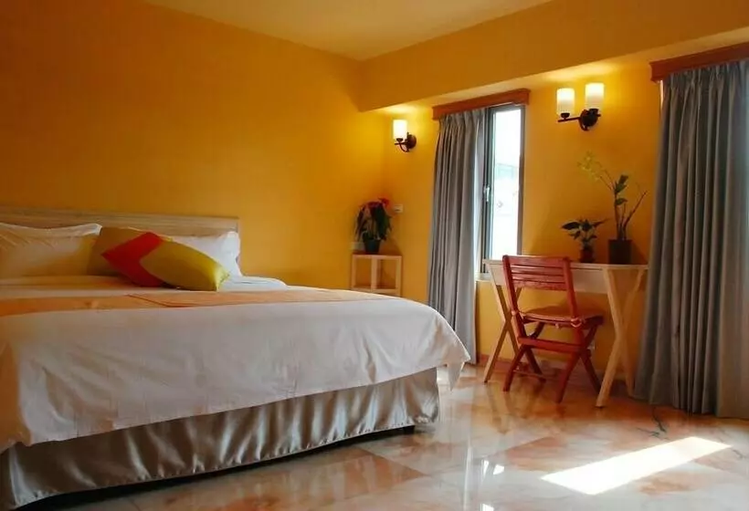 سوییت, Prima Casa