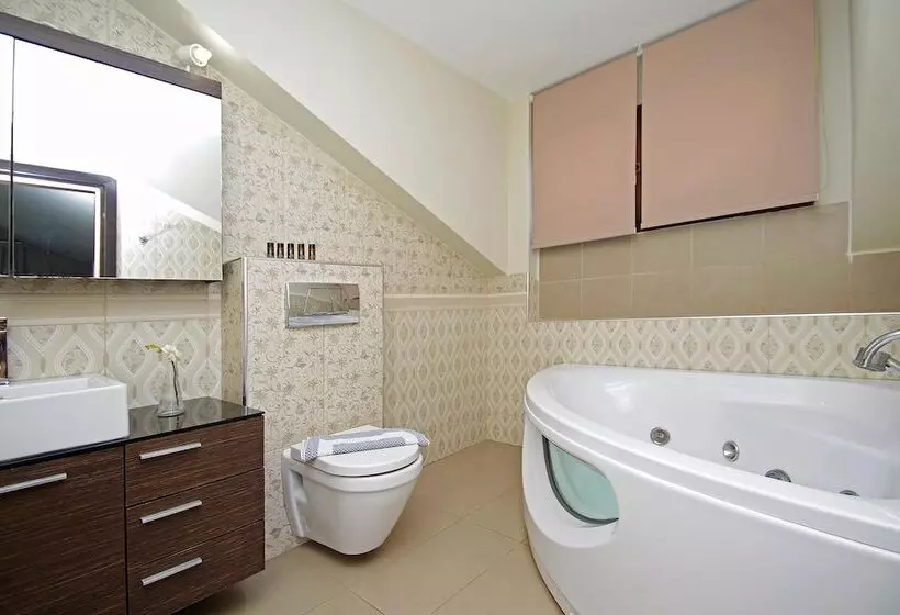 Deluxe Suite Sea View, Principal New Leisure