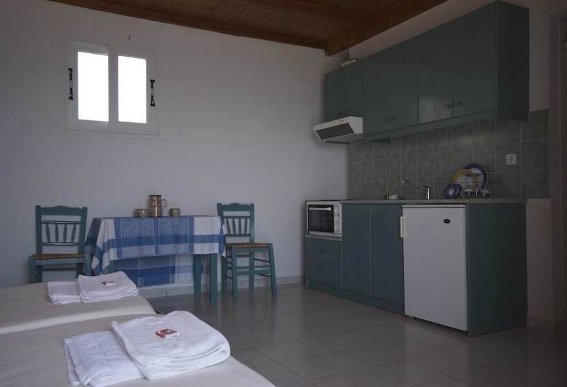 סטודיו סטנדרט נוף לים, Sarikampos Beach