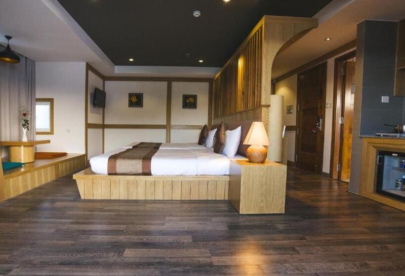 سوییت خانوادگی, Seasing Boutique