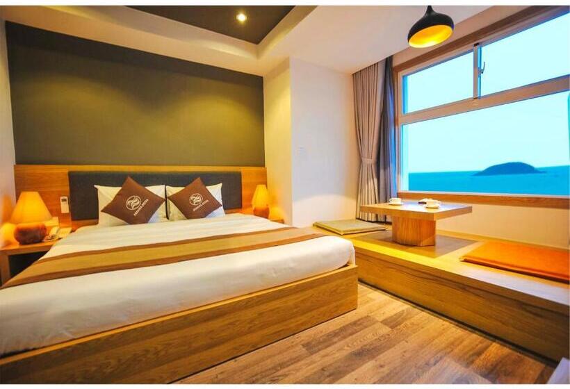 اتاق لوکس با چشم‌انداز دریا, Seasing Boutique