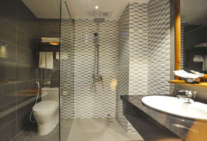 اتاق لوکس با چشم‌انداز دریا, Seasing Boutique