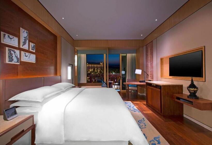 Номер Deluxe с Балконом, Sheraton Grand Xishuangbanna