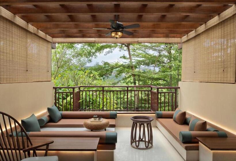 Номер Deluxe Вид на Сад, Sheraton Grand Xishuangbanna