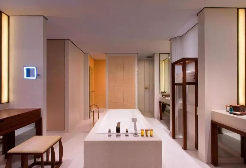 Sviitti King-vuode, Sheraton Grand Xishuangbanna