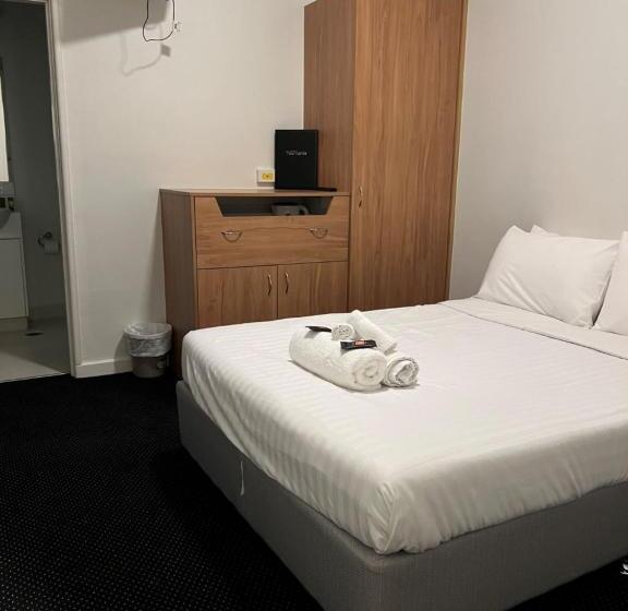 标准间, Star Bar Cafe &