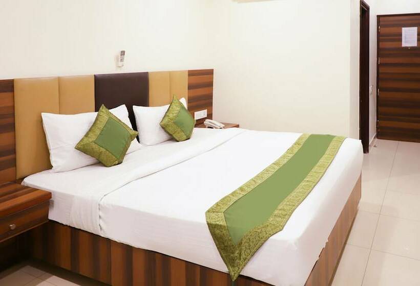 Номер Стандарт, Treebo Trend Grand Horizon