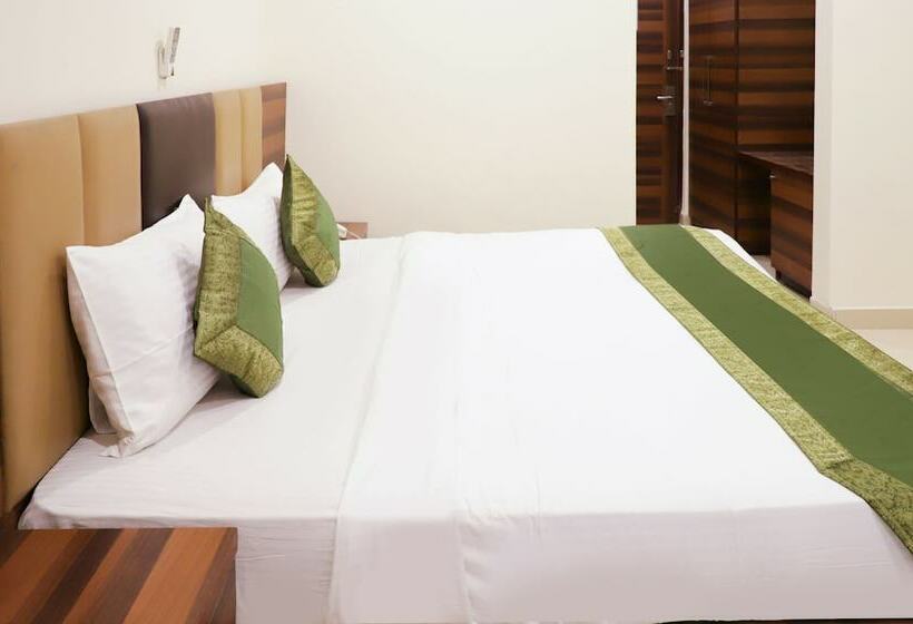 Номер Стандарт, Treebo Trend Grand Horizon