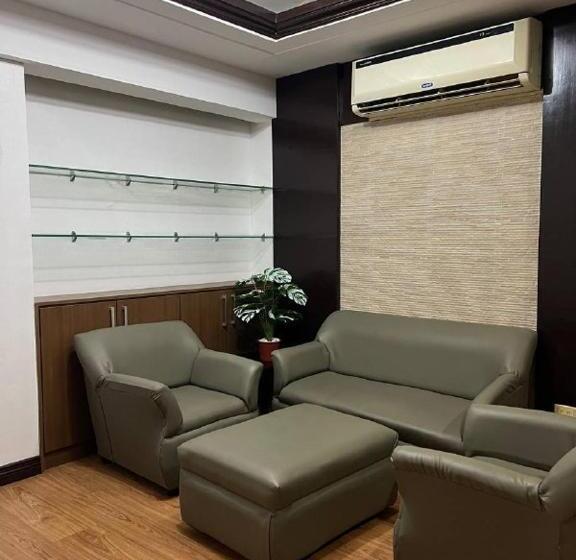 家庭间, Kay Hotel And Residences