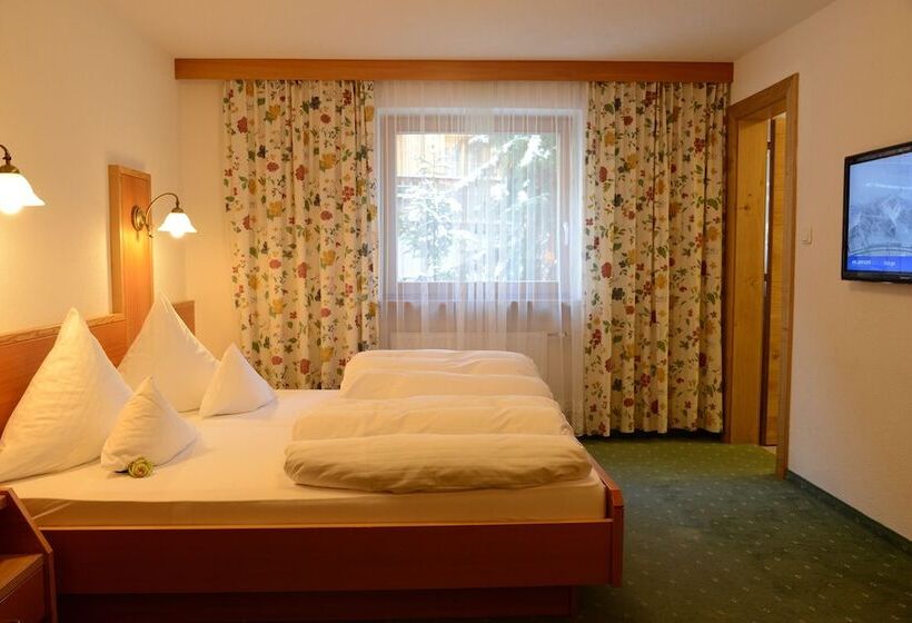 Номер Комфорт, Quality Hosts Arlberg Hotel Garni Mössmer