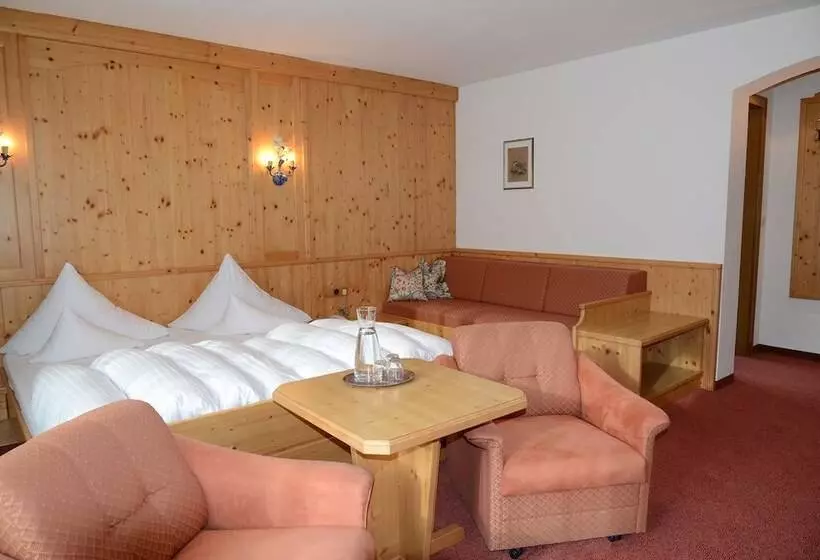 デラックスルーム, Quality Hosts Arlberg Hotel Garni Mössmer