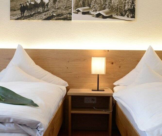 Номер Комфорт, Quality Hosts Arlberg Hotel Garni Mössmer