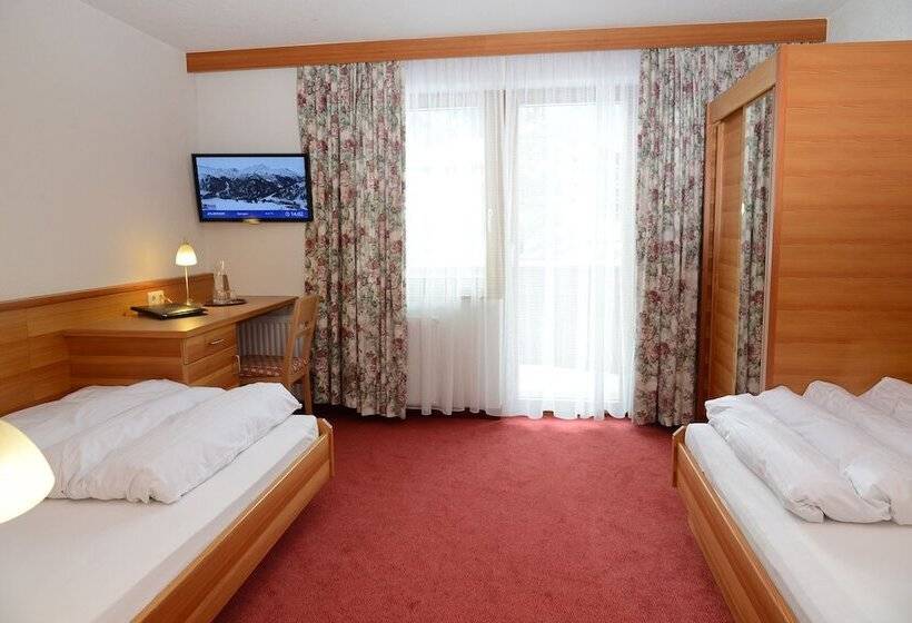 Номер Комфорт, Quality Hosts Arlberg Hotel Garni Mössmer