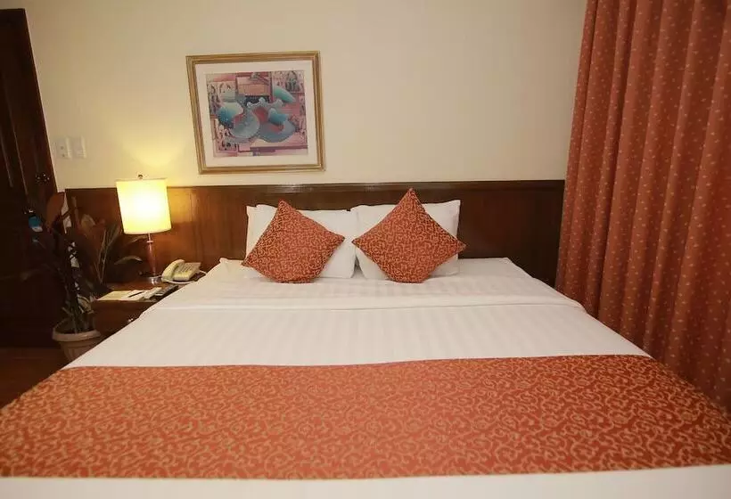 スーペリアールーム, The Suites At Mount Malarayat