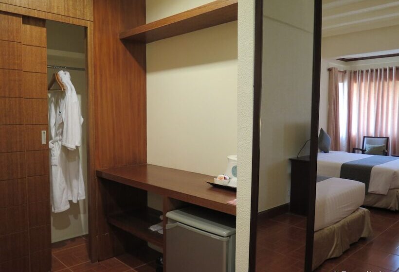 חדר דלוקס, The Suites At Mount Malarayat