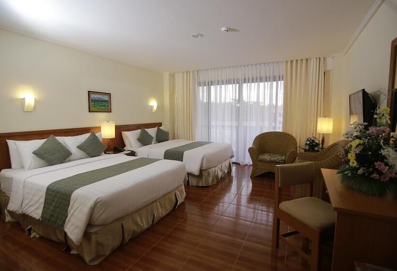 豪华湖景房, The Suites At Mount Malarayat
