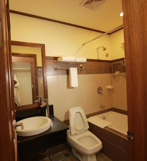 חדר דלוקס, The Suites At Mount Malarayat