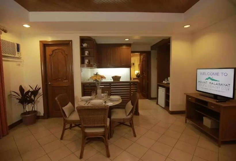 エクゼクティブジュニアスイート, The Suites At Mount Malarayat