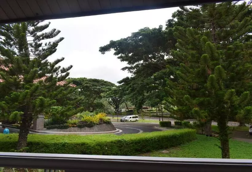 ガーデンビュースタンダードルーム, The Suites At Mount Malarayat