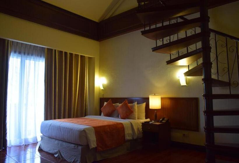 חדר סטנדרט נוף לאגם, The Suites At Mount Malarayat