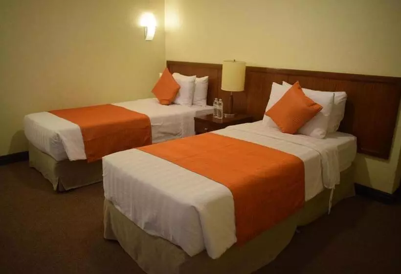 レイクビュースタンダードルーム, The Suites At Mount Malarayat