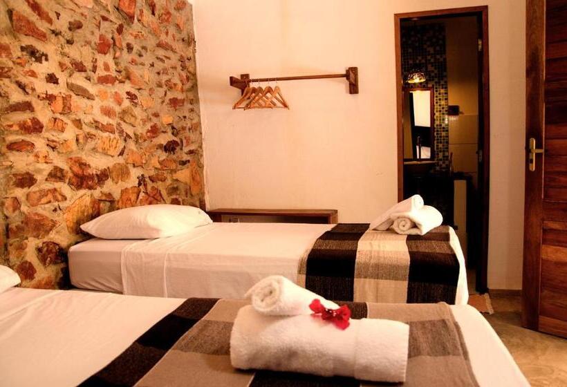 스탠다드 트리플 룸, Villa Chic Hostel Pousada