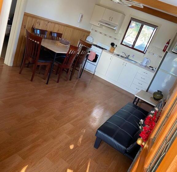 חדר סטנדרט, Mansfield Lakeside