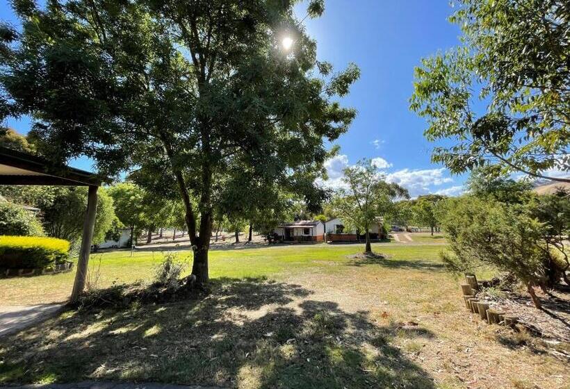 חדר אקונומי, Mansfield Lakeside