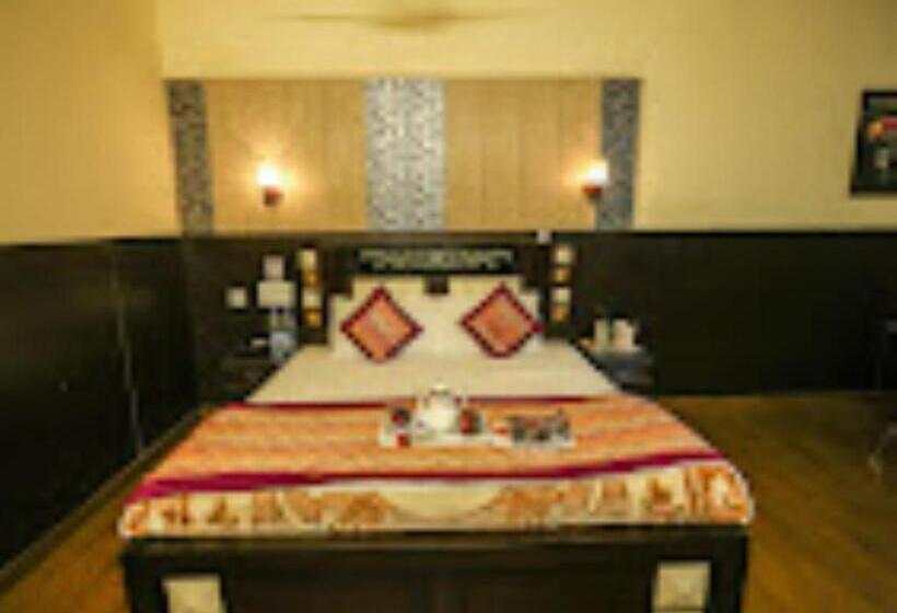 スタンダードルーム, Goroomgo Goverdhan Palace Mathura