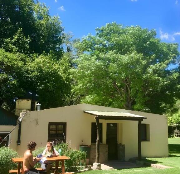 تختخواب در اتاق مشترک, Casablanca La Granja De Capilla