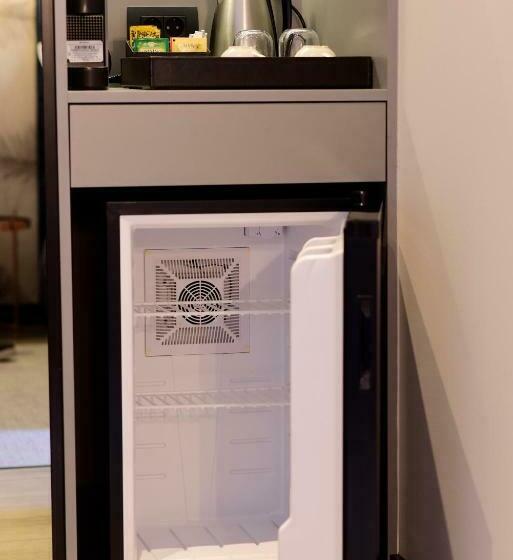 标准间带阳台, The Lion Rooms