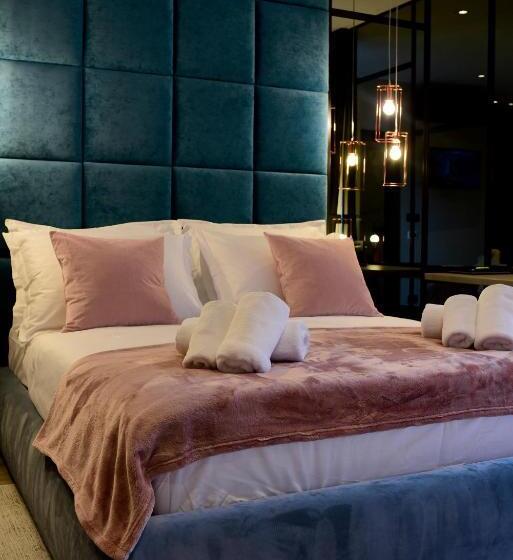 标准间带阳台, The Lion Rooms