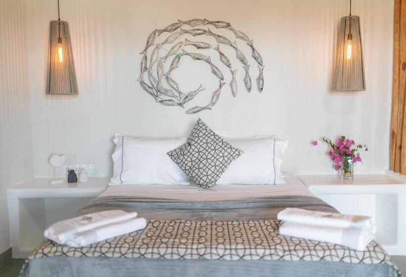 غرفة ديلوكس مطلّة علي البحر مزوَّدة بشُرفة, Africanis Bungalows