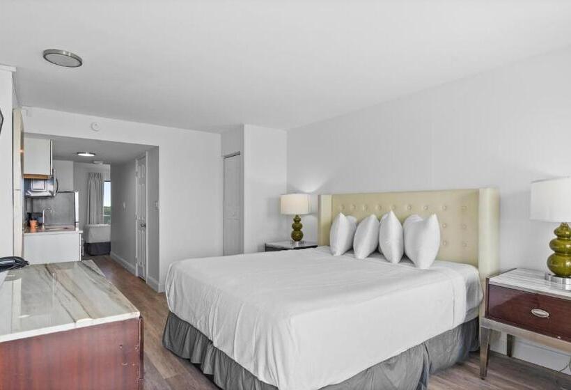 سوییت سوپریور, Grande Beach Resort