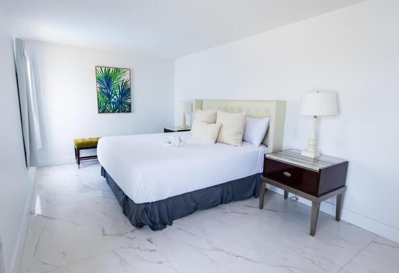 سوییت سوپریور با چشم‌انداز دریا, Grande Beach Resort