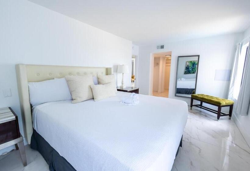 سوییت سوپریور با چشم‌انداز دریا, Grande Beach Resort