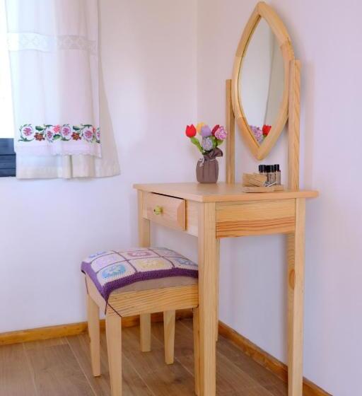 اتاق استاندارد سه نفره, Milo Cunda