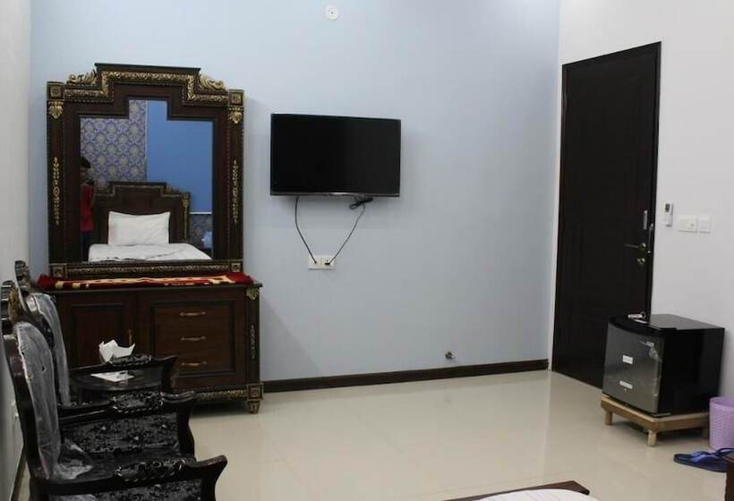 اتاق لوکس, Patel Residency Guest House 2