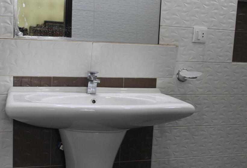 سوییت خانوادگی, Patel Residency Guest House 2