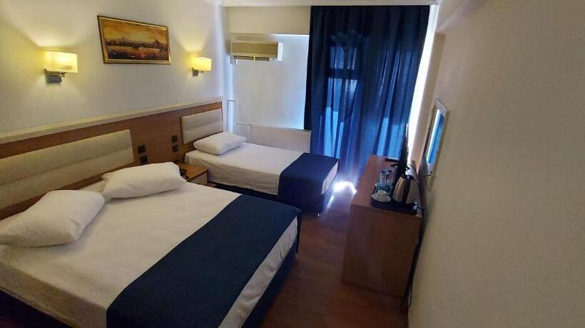 اتاق استاندارد سه نفره, Blue Port