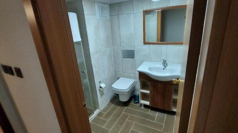 اتاق استاندارد با چشمانداز باغ, Blue Port