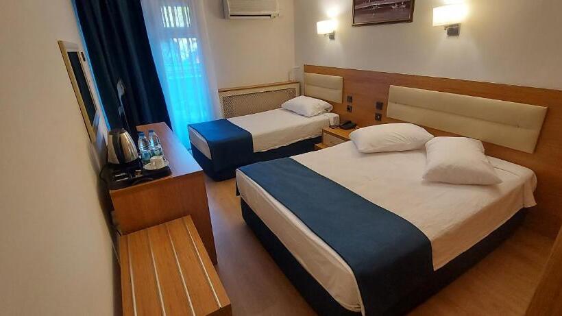 اتاق استاندارد با چشمانداز باغ, Blue Port