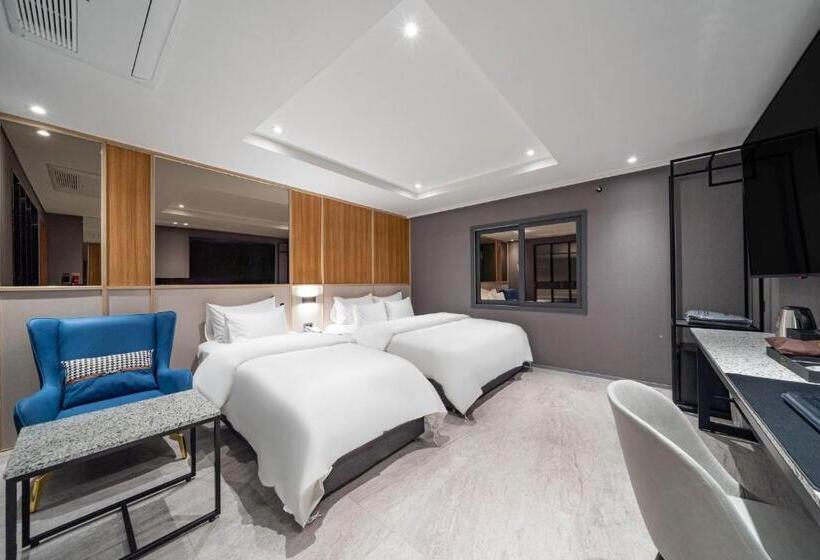 디럭스 룸, Jecheon The Wall